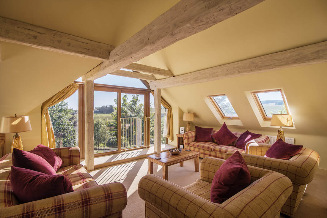 Muckle howf self catering accommodation living room